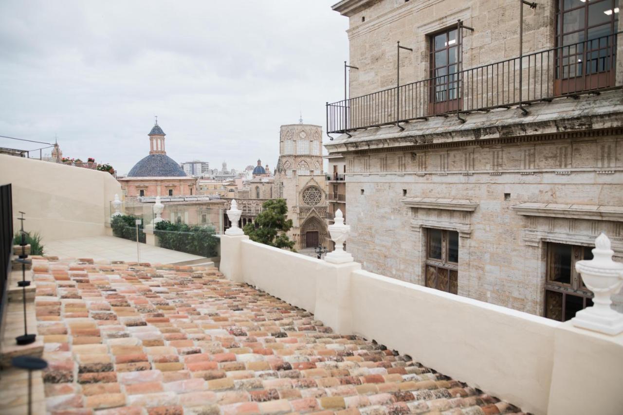 Myr Palacio Vallier バレンシア エクステリア 写真 The roof of the palace